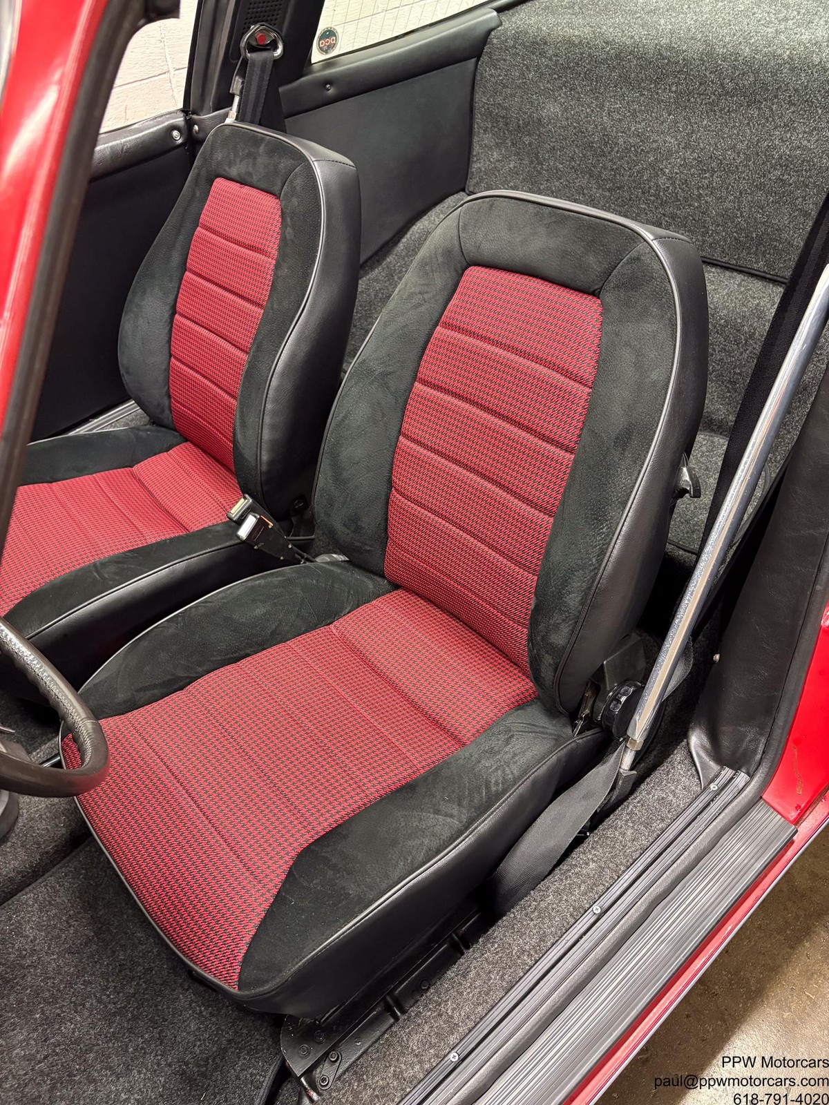 Porsche-911-1973-Targa-37