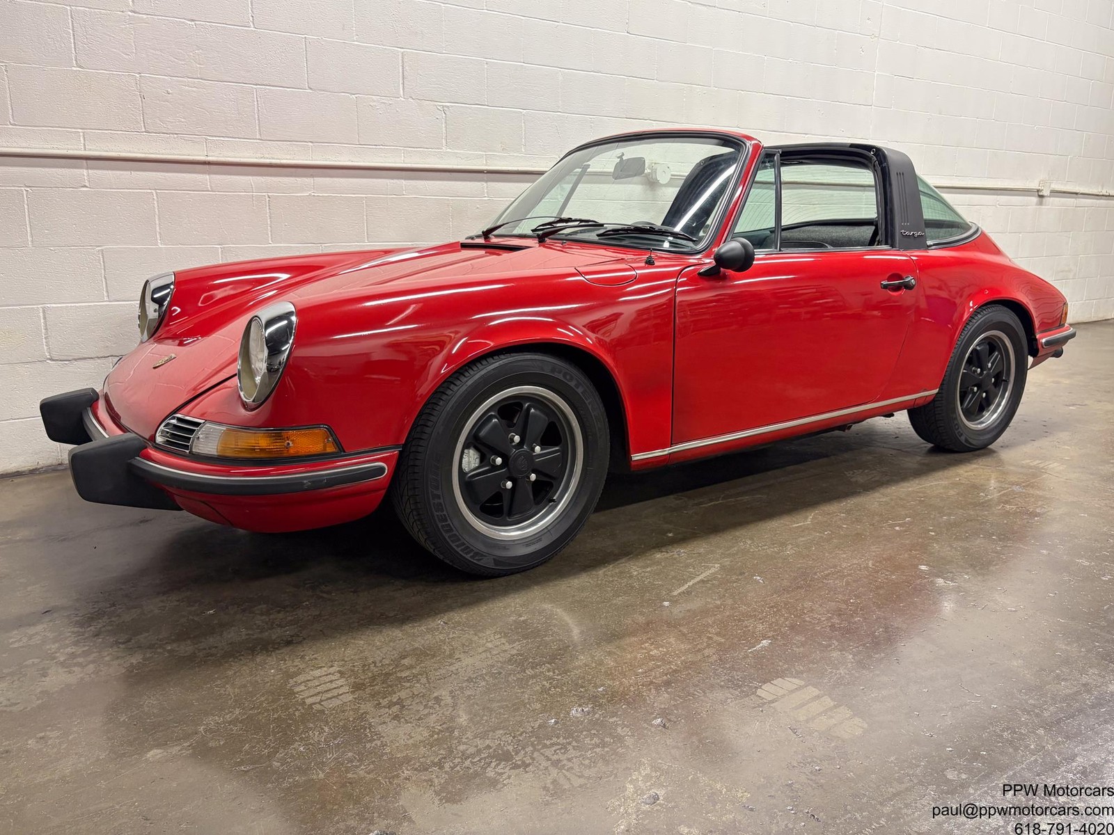 Porsche-911-1973-Targa-4