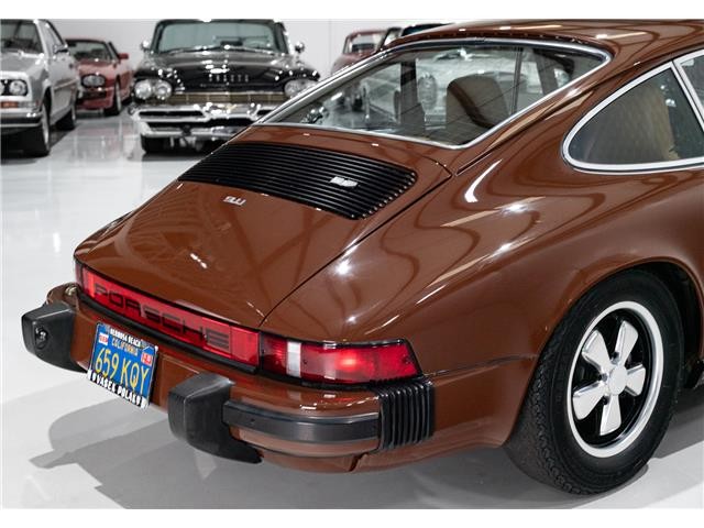 Porsche-911-1974-Coupe-13