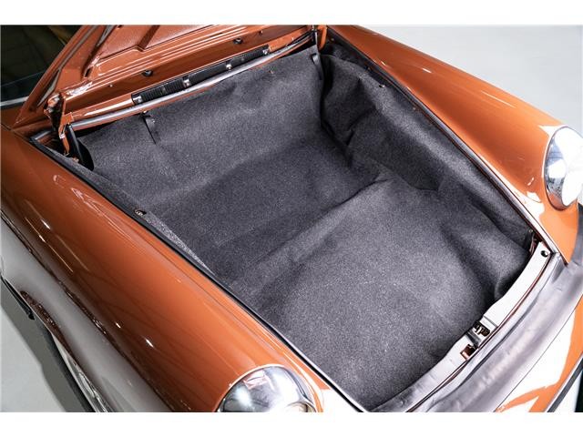 Porsche-911-1974-Coupe-14