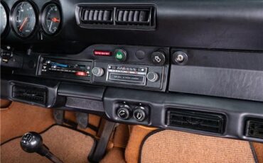 Porsche-911-1974-Coupe-19