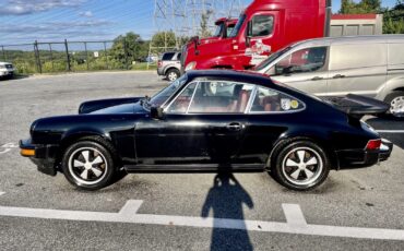 Porsche-911-1976-1