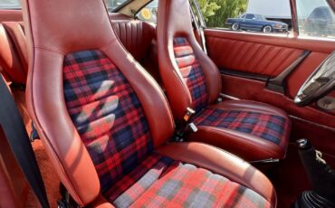 Porsche-911-1976-20