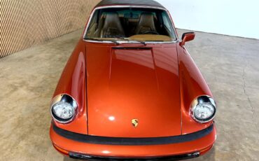 Porsche-911-1976-Classic-Car-11