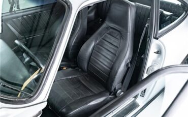 Porsche-911-1976-Coupe-17