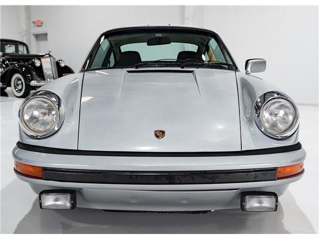 Porsche-911-1976-Coupe-2