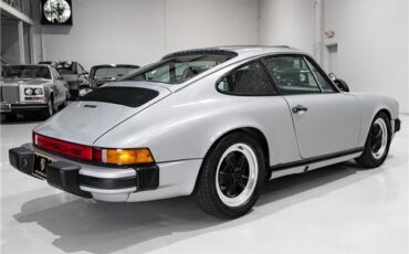 Porsche-911-1976-Coupe-5
