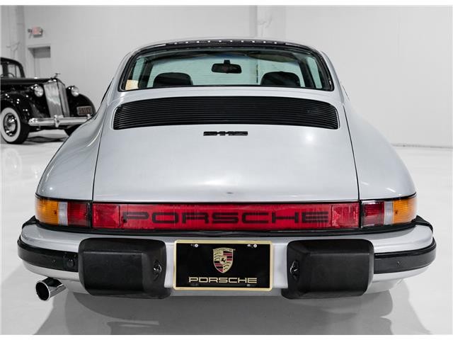 Porsche-911-1976-Coupe-6