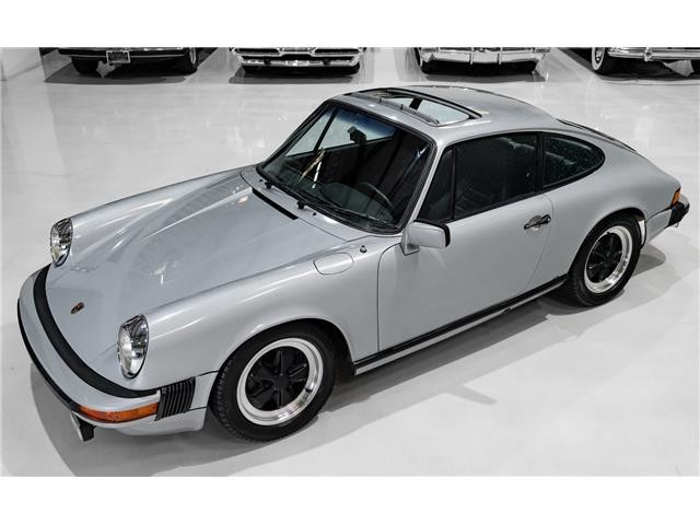 Porsche-911-1976-Coupe-8