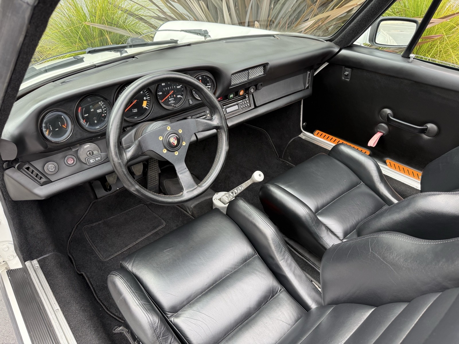 Porsche-911-1978-13