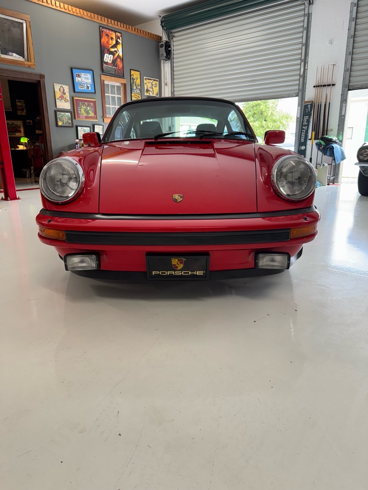 Porsche-911-1982-Coupe-13