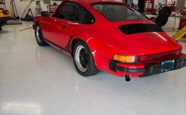 Porsche-911-1982-Coupe-2