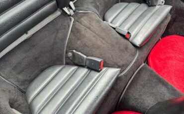 Porsche-911-1982-Coupe-33