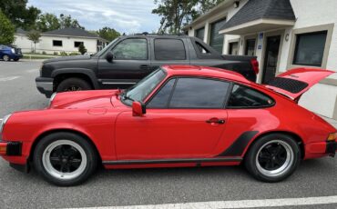 Porsche-911-1982-Coupe-9