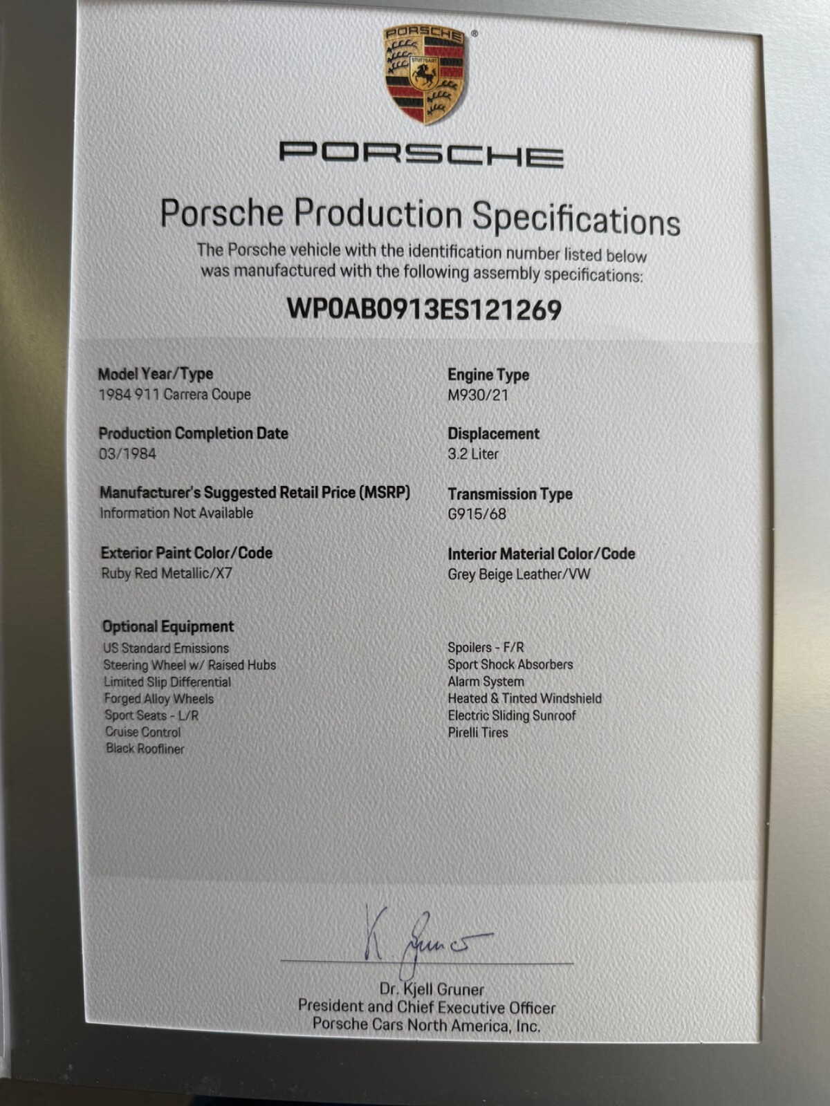 Porsche-911-1984-21