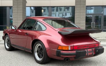 Porsche-911-1984-3