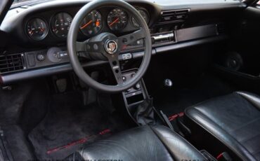 Porsche-911-1987-16
