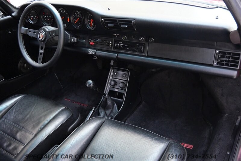 Porsche-911-1987-21