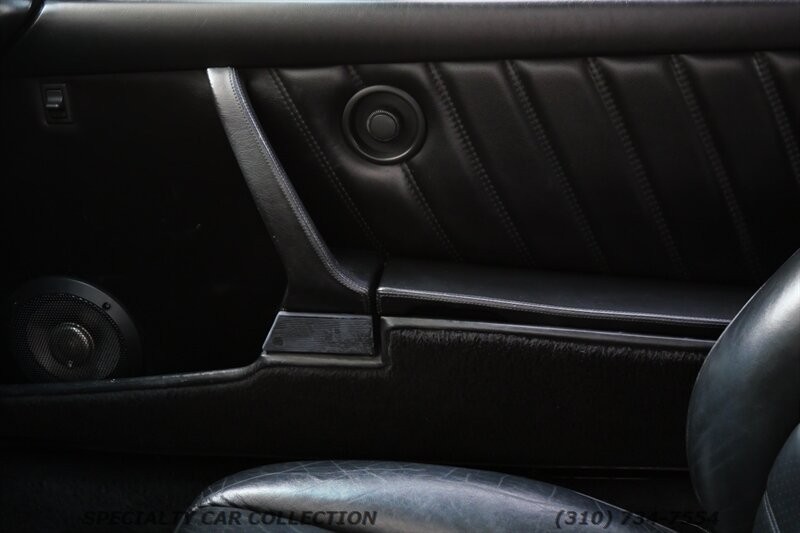 Porsche-911-1987-22