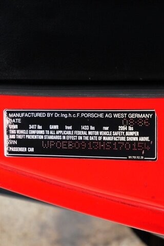 Porsche-911-1987-35
