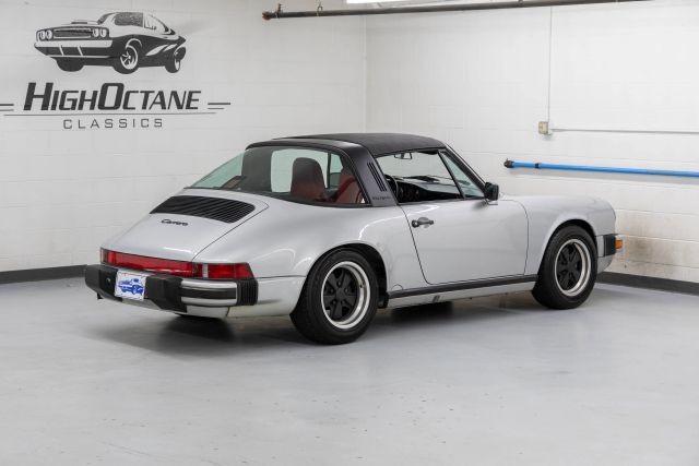 Porsche-911-1987-5