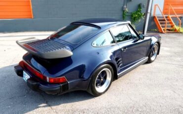 Porsche-911-1988-Coupe-22