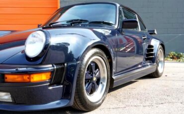 Porsche-911-1988-Coupe-30