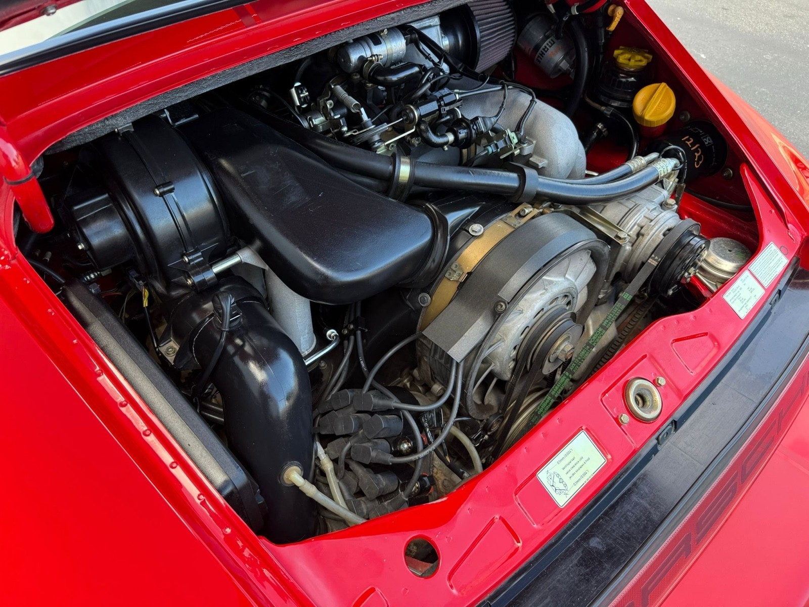 Porsche-911-1989-18