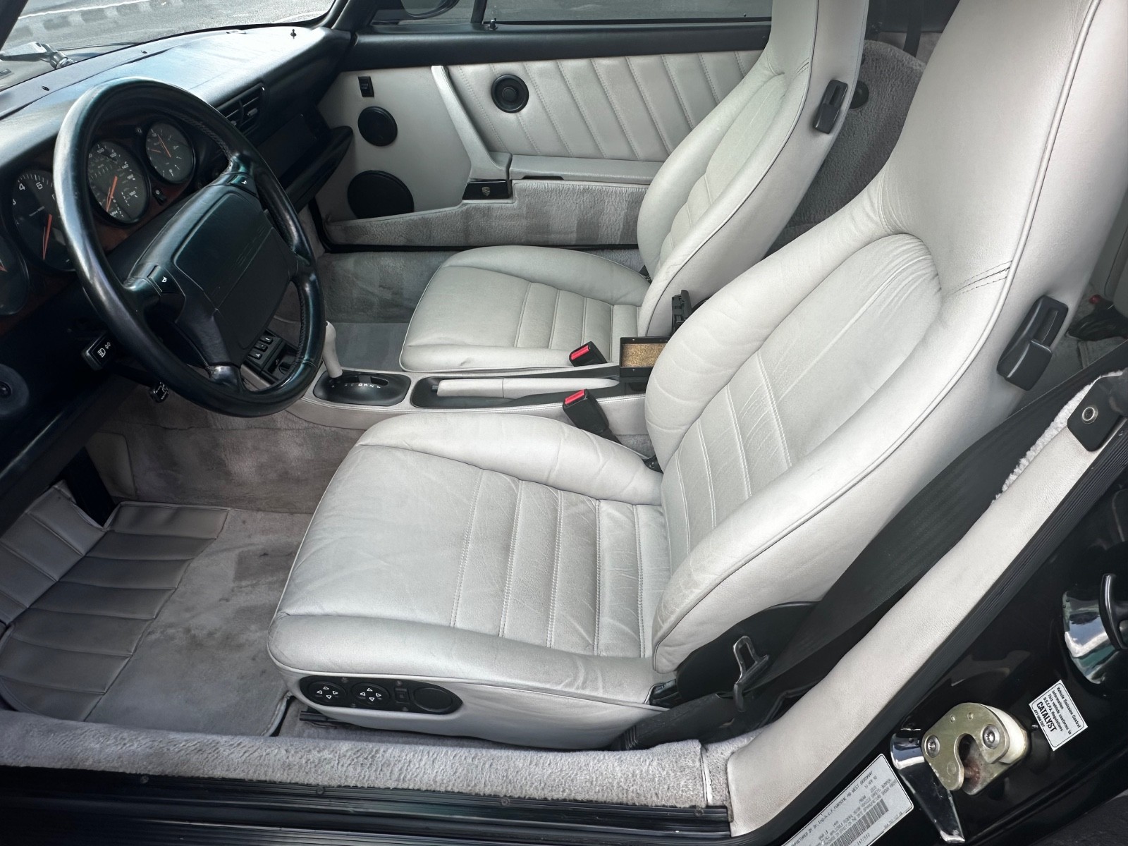 Porsche-911-1990-Convertible-27