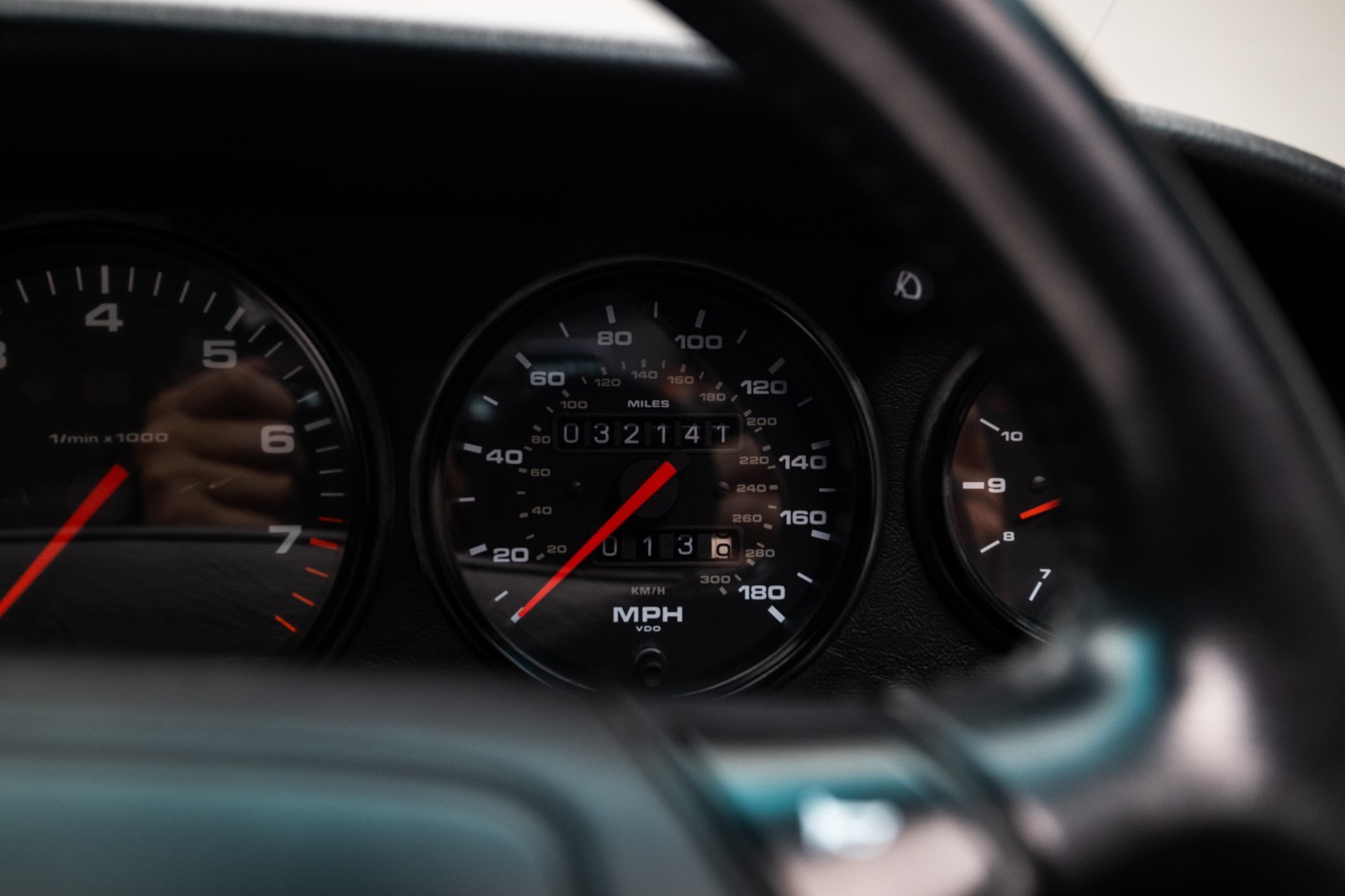Porsche-911-1993-Convertible-25