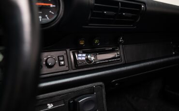 Porsche-911-1993-Convertible-33