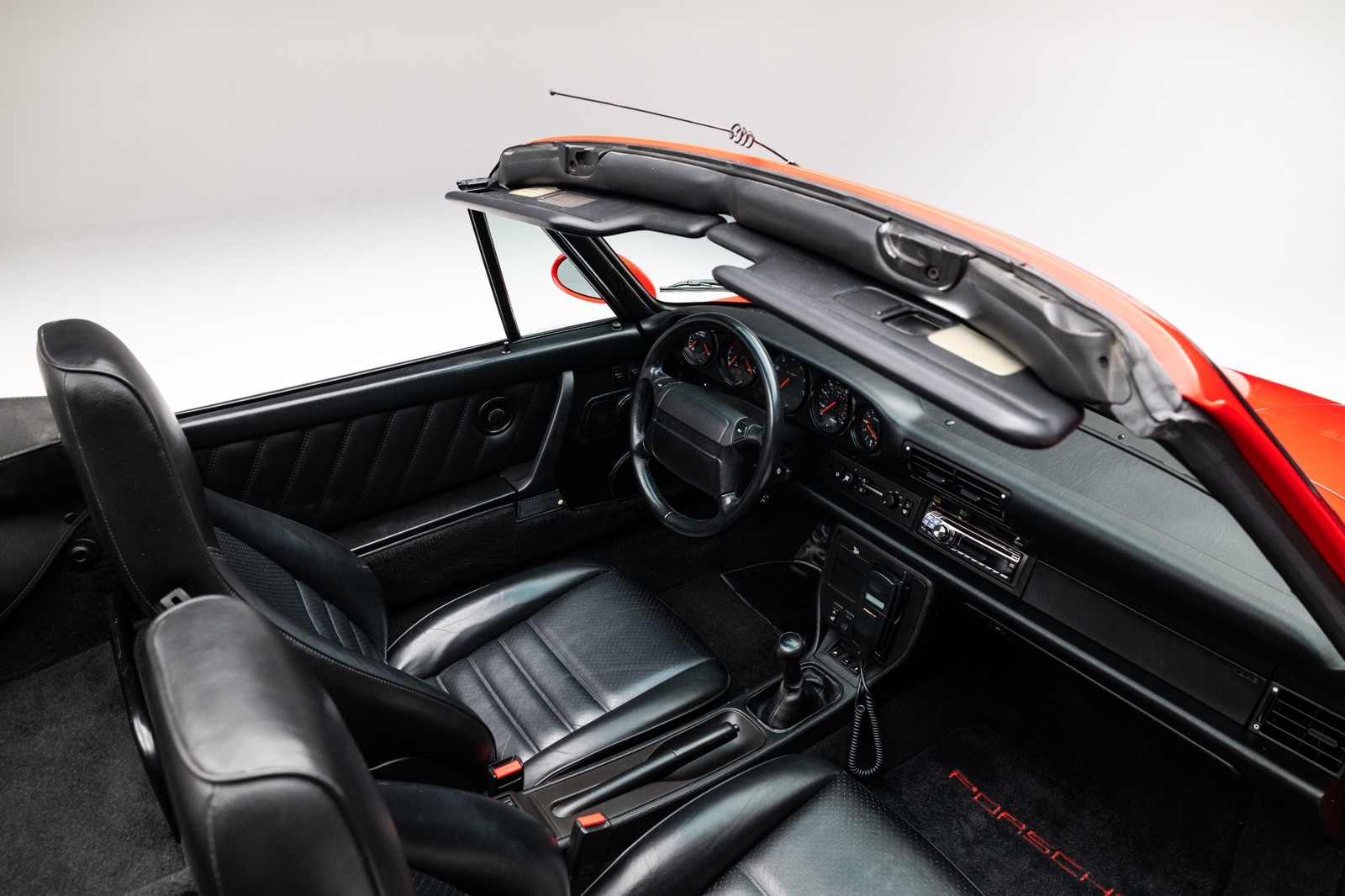 Porsche-911-1993-Convertible-38