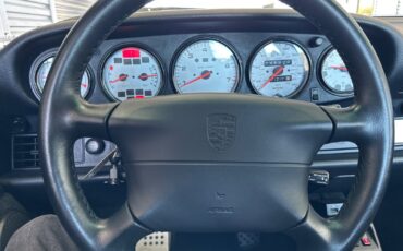 Porsche-911-1996-25