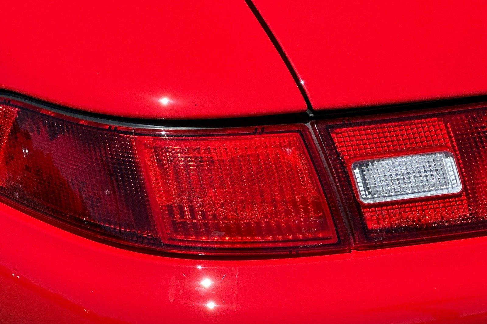 Porsche-911-1996-30