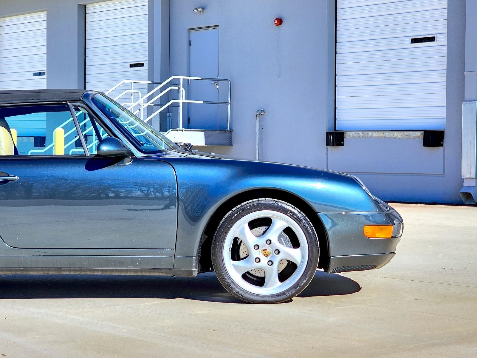Porsche-911-1996-Convertible-19