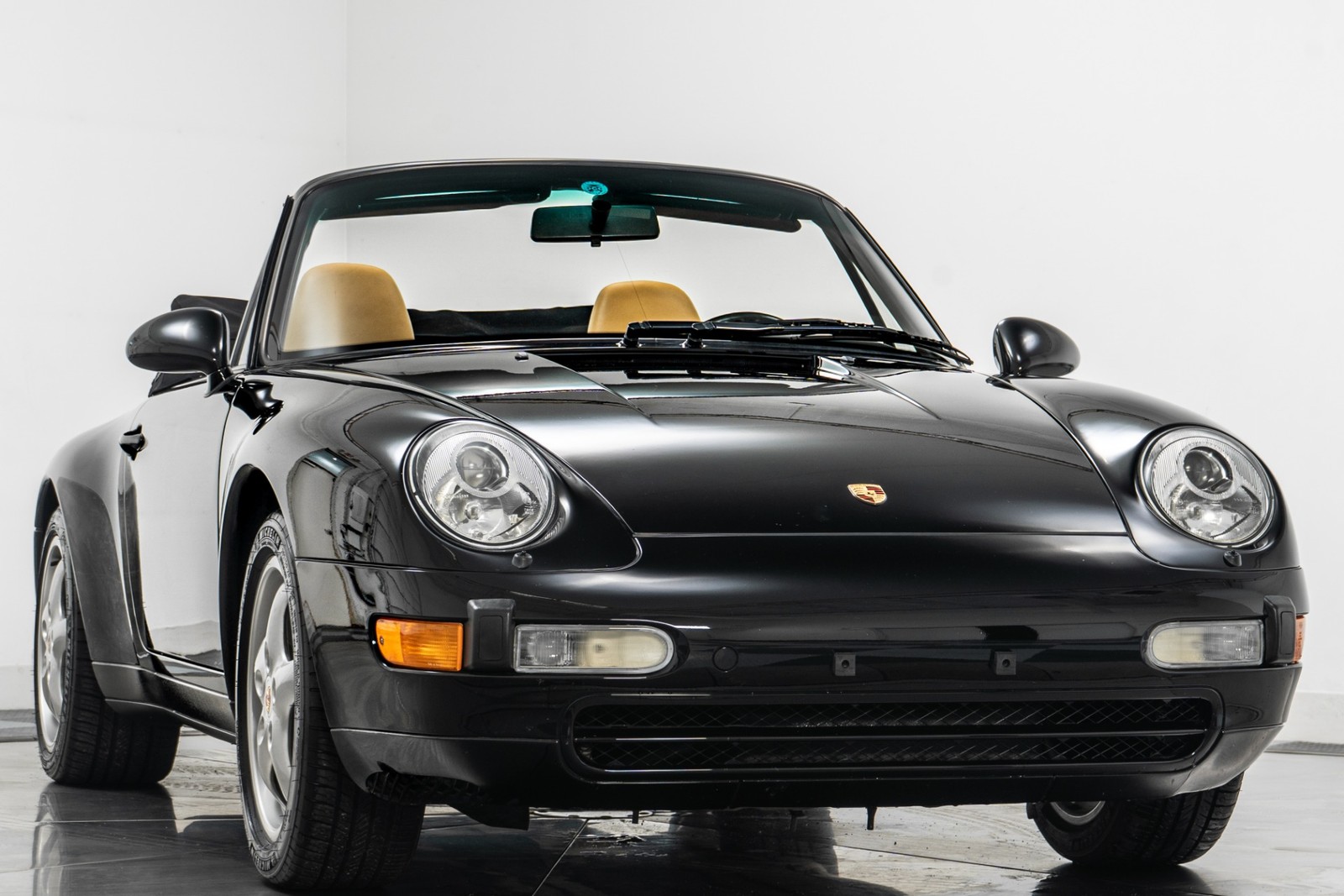 Porsche-911-1996-Convertible-2