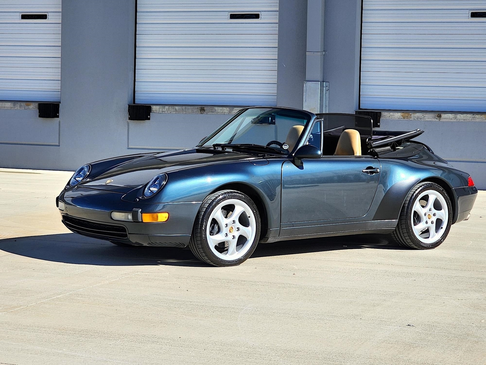 Porsche-911-1996-Convertible-23