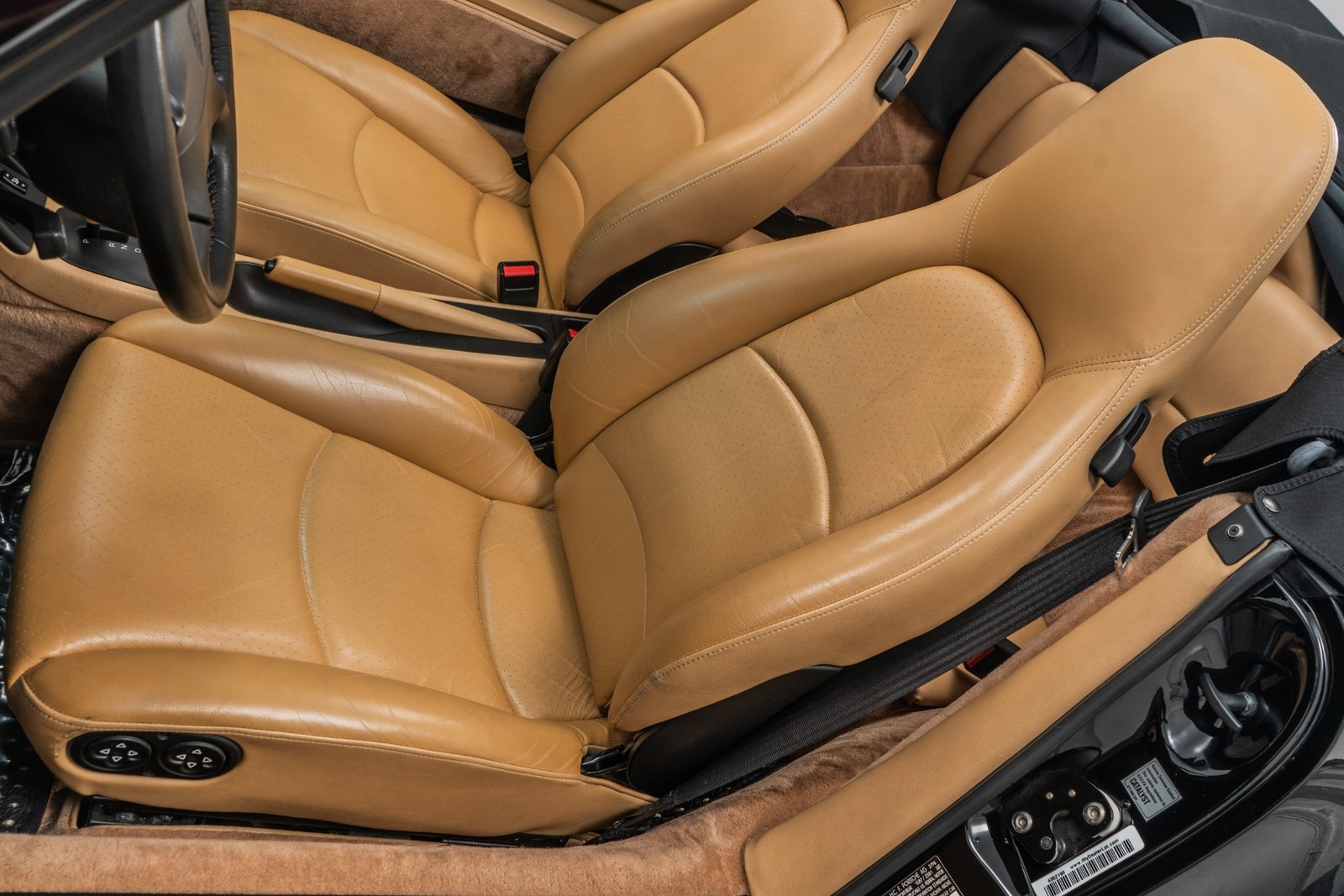 Porsche-911-1996-Convertible-24