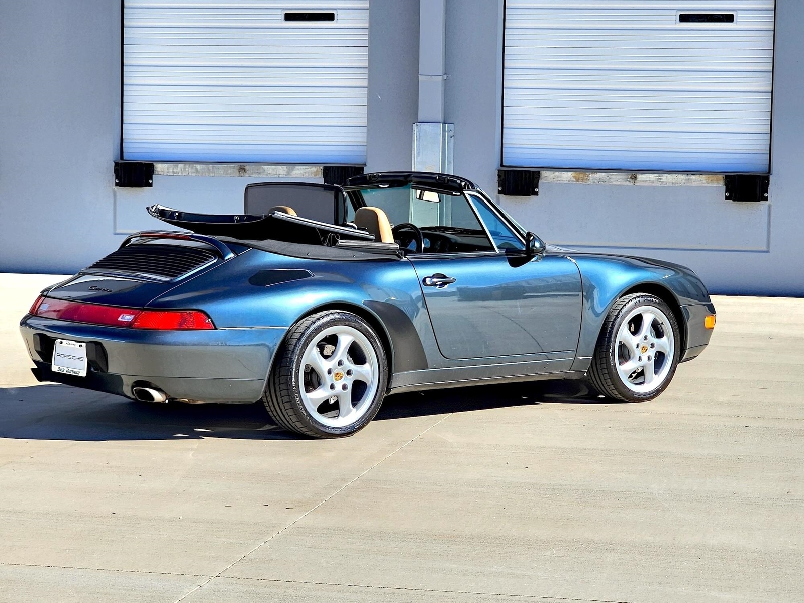 Porsche-911-1996-Convertible-25