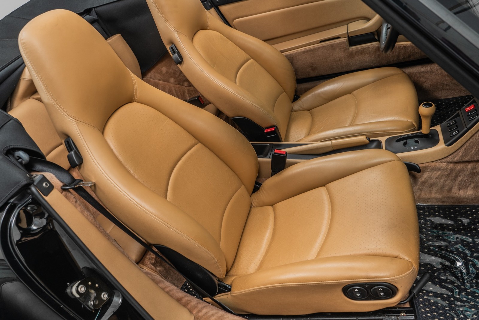 Porsche-911-1996-Convertible-25