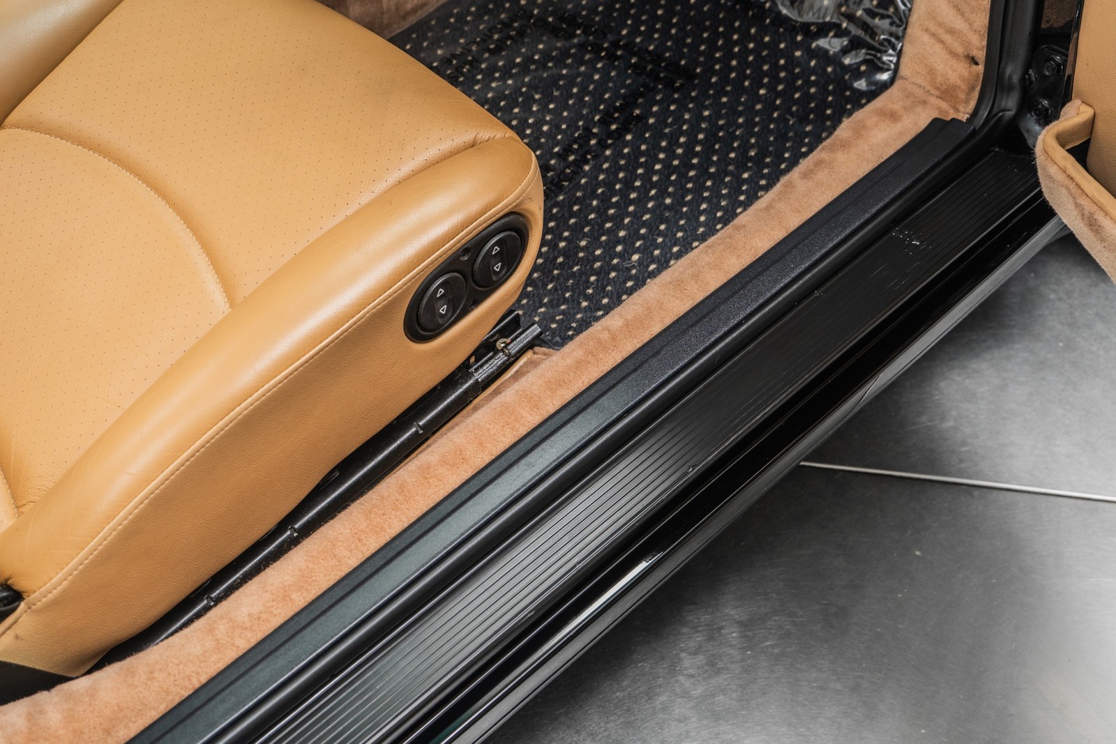 Porsche-911-1996-Convertible-26