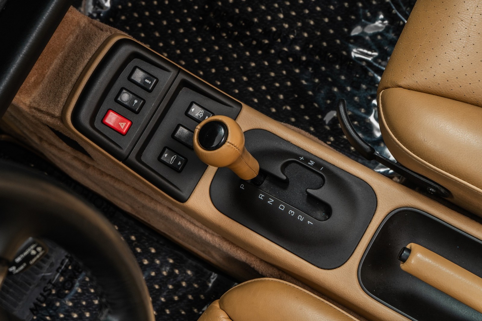 Porsche-911-1996-Convertible-30