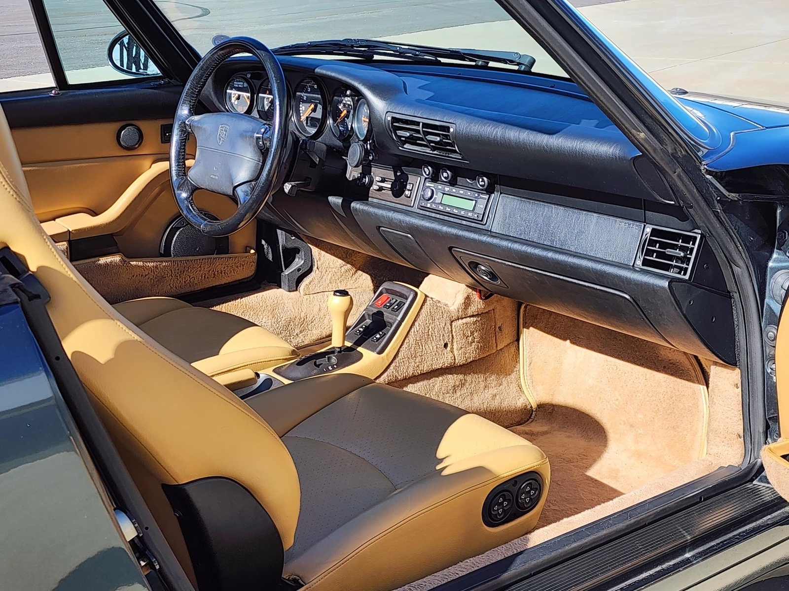 Porsche-911-1996-Convertible-32