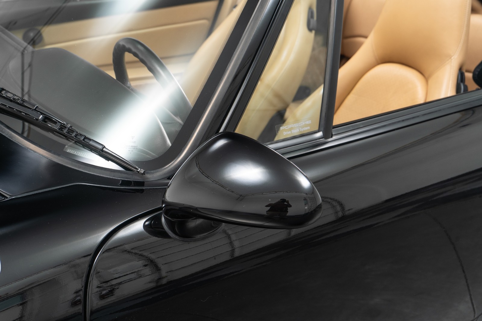 Porsche-911-1996-Convertible-32