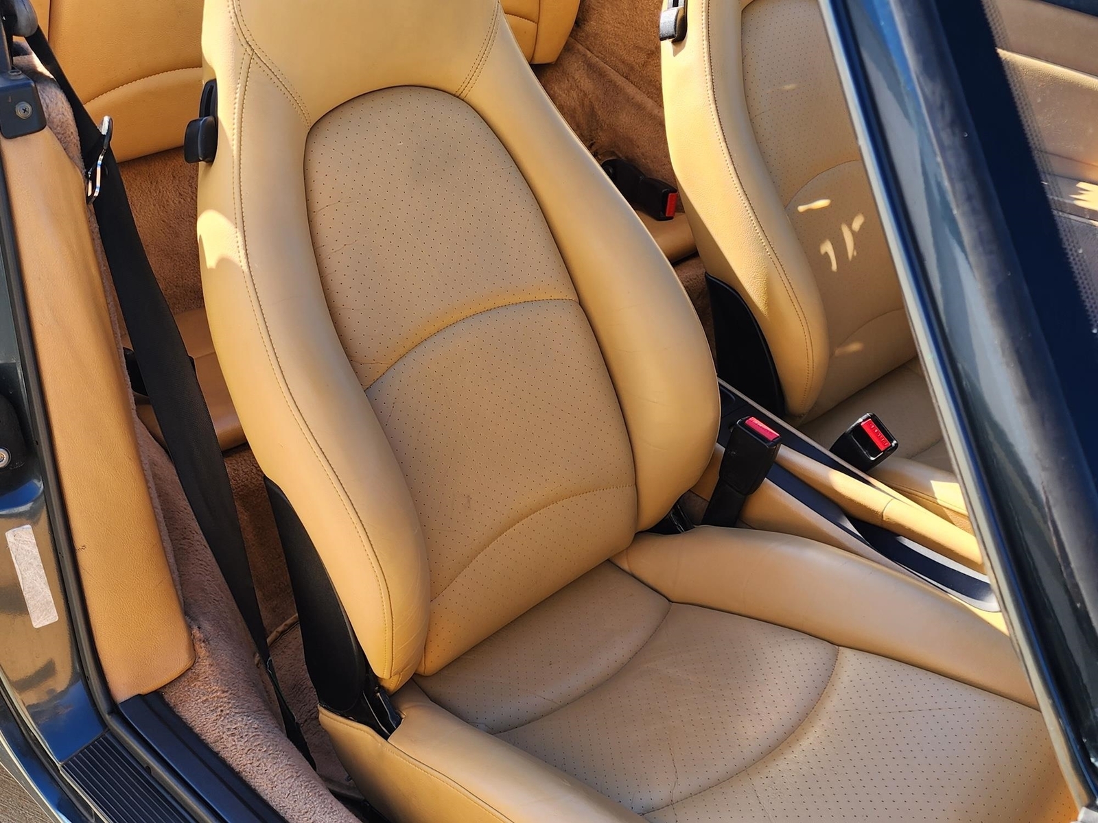 Porsche-911-1996-Convertible-35