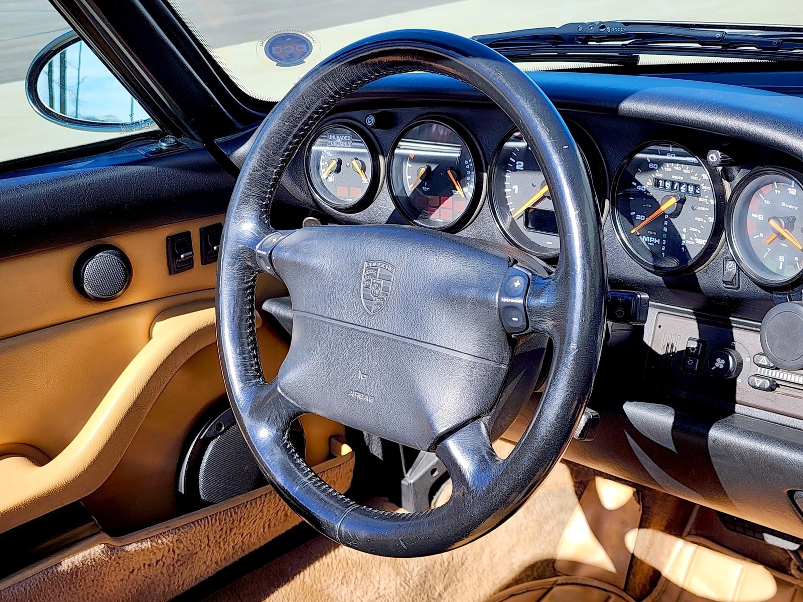 Porsche-911-1996-Convertible-39