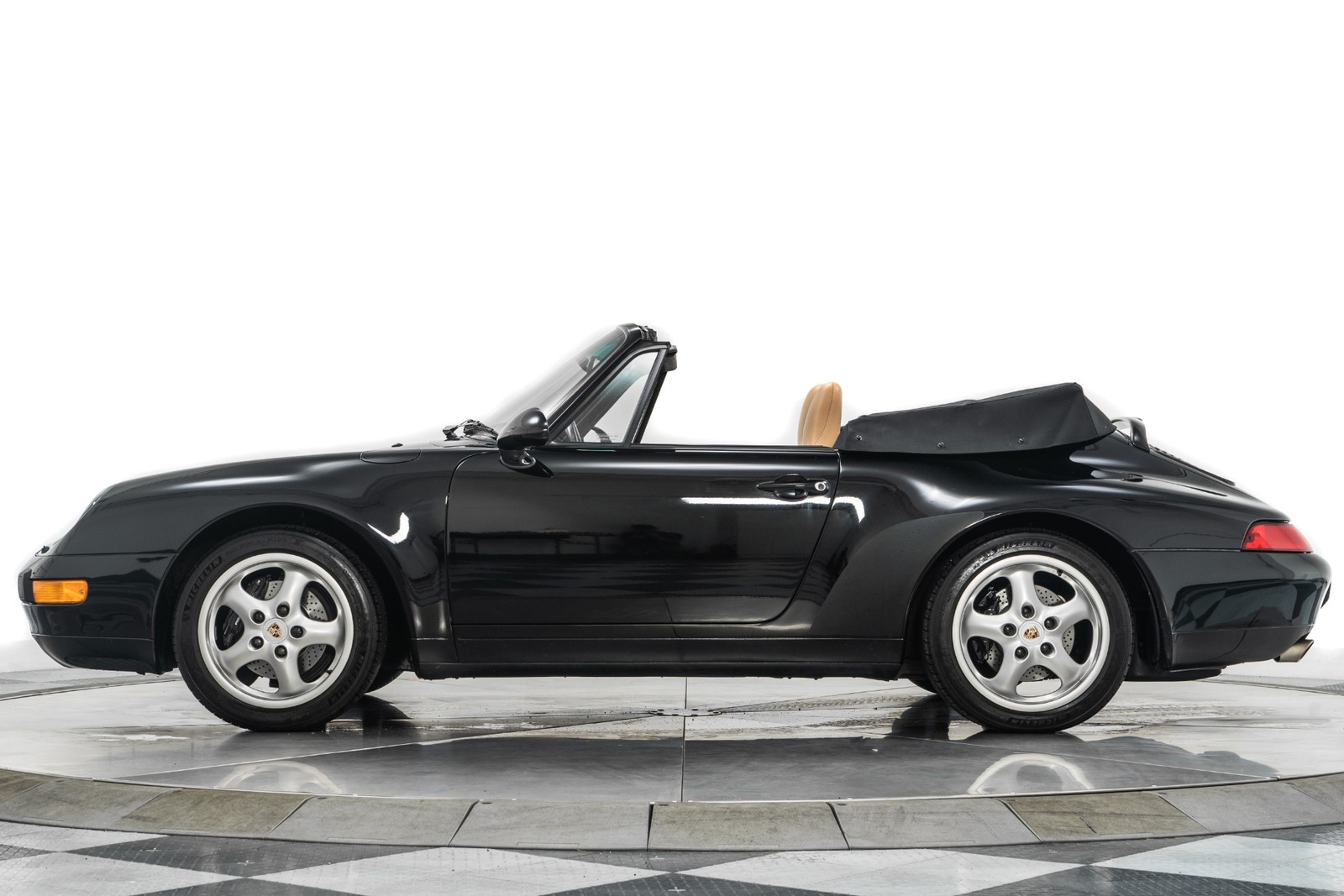 Porsche-911-1996-Convertible-5