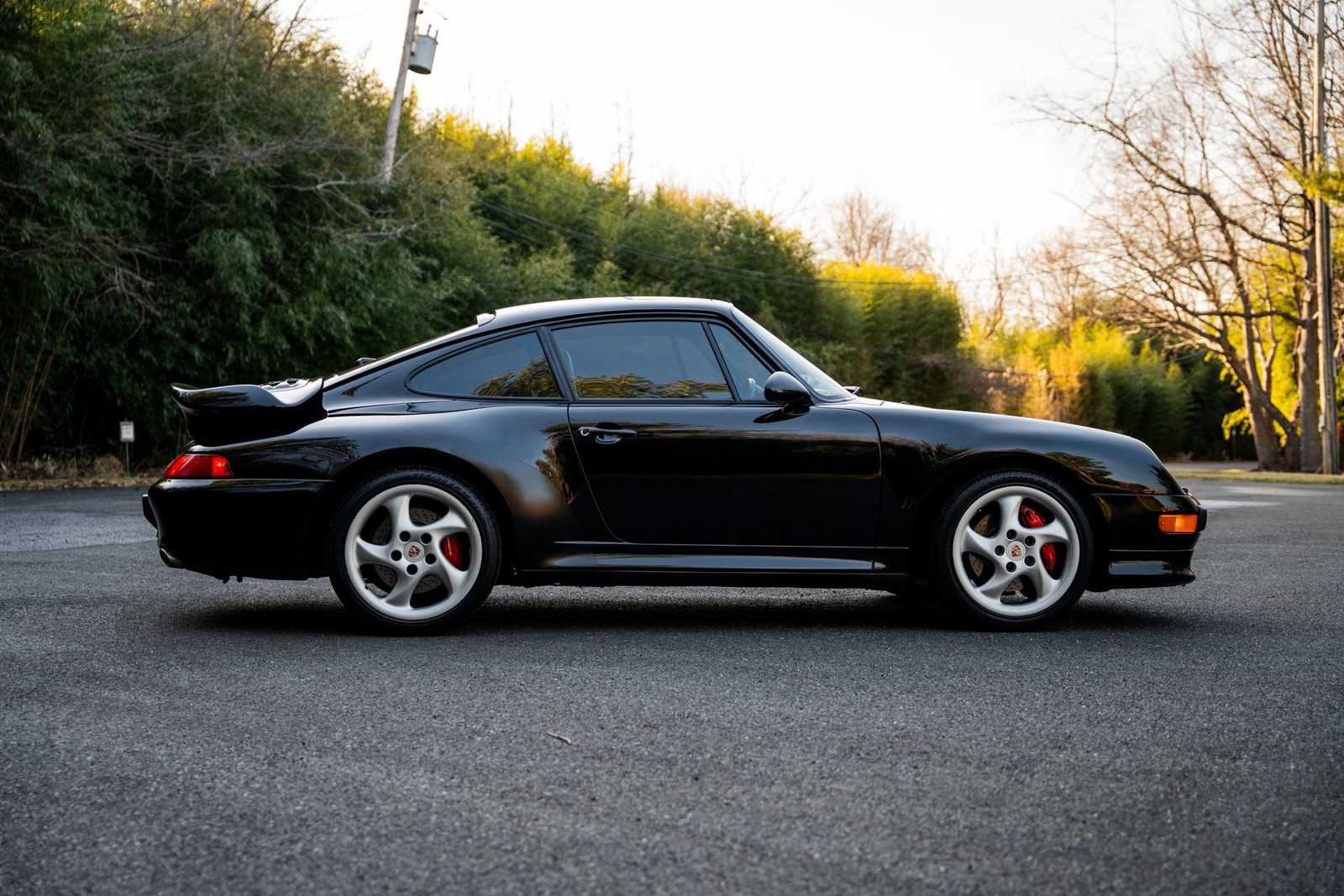Porsche-911-1996-Coupe-10