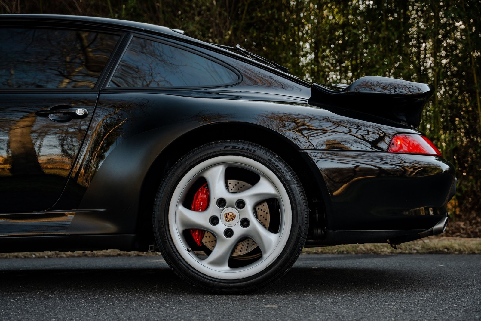 Porsche-911-1996-Coupe-21