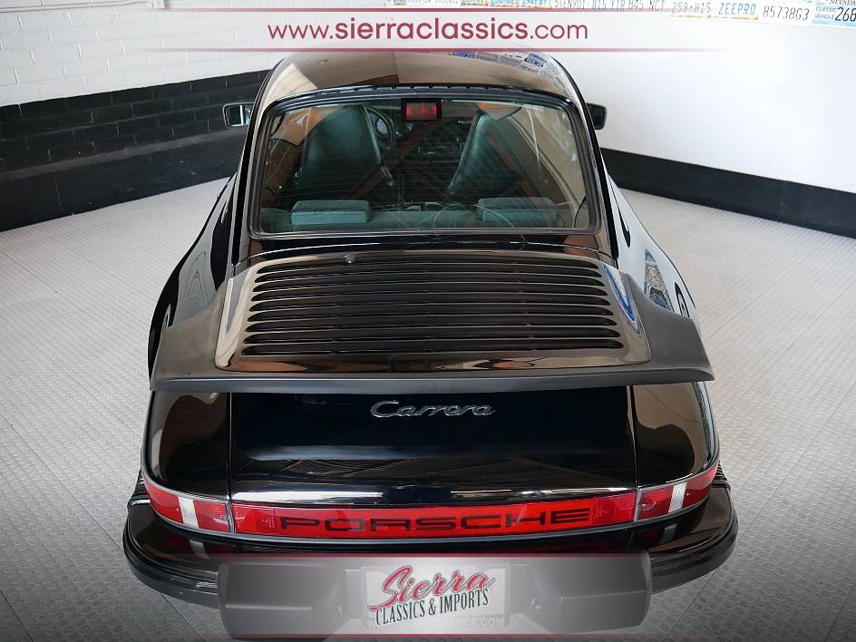 Porsche-911-carrera-1986-12